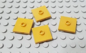 LEGO New Lot of 4 Pearl Gold 2x2 Tiles with Center Stud - Picture 1 of 1