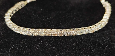 Brazalete Tenis Bolo Oro Blanco 14k Levian con Diamantes Champán Foto 1 de 4