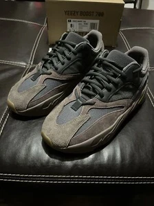 Adidas Yeezy Boost 700 grigio malva neon sneakers basse uomo taglia 8,5 - Foto 1 di 13