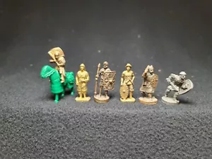 Set of metal figures, soldiers in screws, Kinder surprise. - Picture 1 of 9