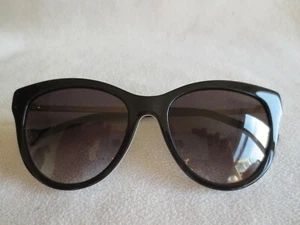 Gafas de sol Carolina Herrera marco negro ojo de gato. SHE 753. - Imagen 1 de 10