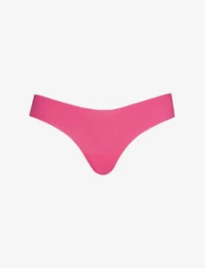 Commando Low Rise Tagless Thong - CT01 - Picture 1 of 13