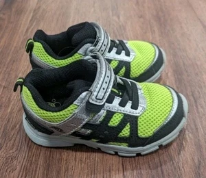 Stride rite made 2 play machine washable toddler shoes toddler size 7 EUC - Picture 1 of 4