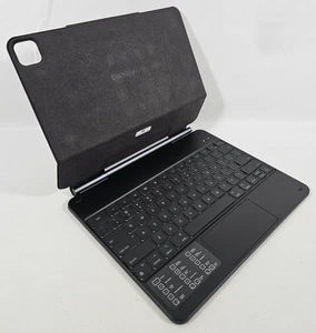 Custodia con Tastiera per iPad Pro 13" 2024 M4 Nera Retroilluminata Bluetooth Magnetica A2925 - Foto 1 di 20