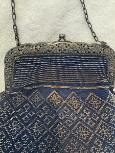 **Vintage Black & Silver Beaded Purse – Floral Design with Steel Frame** - Picture 1 of 16