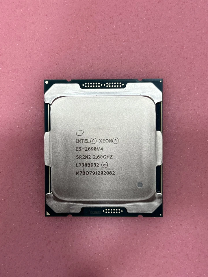 CPU Intel Xeon E5-2690 V4 2,60 GHz 14 núcleos / SR2N2 Foto 1 de 1
