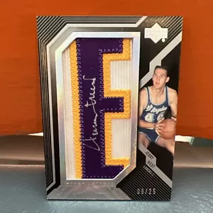 2007-08 Oberdeck schwarz Jerry West Auto On Lakers Aufnäher #'d 25 - Bild 1 von 7
