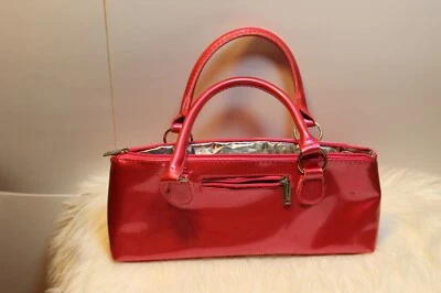 PRIMEWARE LADIES INSULATED PURSE RED VINYL COLD WINE/BEER CARRIER - Image 1 of 4