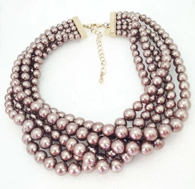 Collar de perlas de resina y vidrio chocolate Lia Sophia CAFE AU LAIT $160 Foto 1 de 3