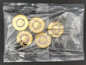Two Dollar $2 AUD 2013 Purple Queens Coronation - One Coin in capsule - UNC MINT - Picture 1 of 1