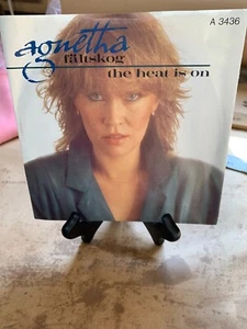 Agnetha Faltskog The Heat is on / Man Epic Records 45 Picture Sleeve Rare - Picture 1 of 4
