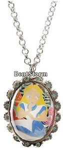 DISNEY Alicia en el País de las Maravillas Retrato CAMEO Burbuja Colgante Collar Licencia Nuevo con Etiquetas - Imagen 1 de 1