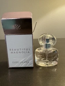 Estee Lauder Beautiful Magnolia Eau de Parfum Spray 4 ml .14 oz Travel Size NIB - Picture 1 of 3
