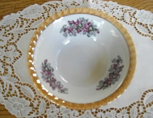 Vintage Yamatsu Purple Violets & Peach Luster Porcelain 7" Serving Bowl Japan ~ - Picture 1 of 12