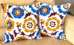 Set/2 Elegant Embroidered Mediterranean Floral Accent Pillow Cushion Covers New - Picture 1 of 7