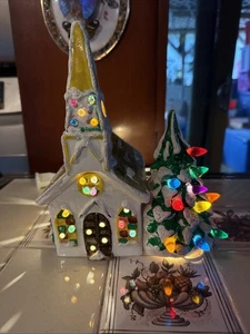 Cerámica hecha a mano vintage de Navidad iluminada para iglesia - Imagen 1 de 8