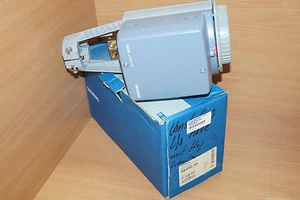 Siemens Actuator SKD 82.50 Servo Motor SKD82.50 AC24V Skd 82 SKD82 - Picture 1 of 1