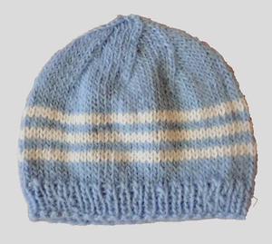 süße gestrickte Babymütze für Frühchen Baby oder Reborn KU 34-36 cm - Bild 1 von 2