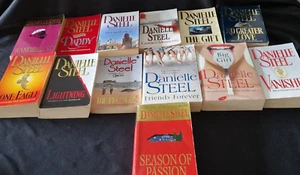 13 x  Danielle Steel Books Bundle~ Wanderlust/Daddy/The Promise/Lightning - Picture 1 of 14