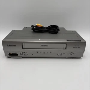 Reproductor VCR VHS Emerson EWV404 4 cabezales grabadora de colección con cable y SIN CONTROL REMOTO *probado* - Imagen 1 de 10