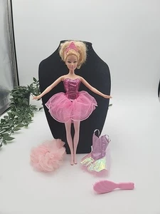Muñeca de Moda Bailarina Barbie Mattel De Colección con Vestido Extra Tutú y Cepillo - Imagen 1 de 9