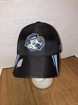 Russell UNC Tacones Alquitranados Sombrero Azul Juvenil Bordado Mascota Correa Gorra Sombrero Foto 1 de 4