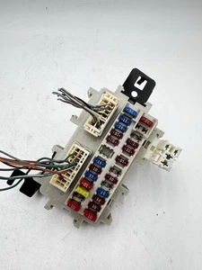 2006 NISSAN ALTIMA UNDER DASH CABIN FUSE RELAY BOX OEM - Picture 1 of 10