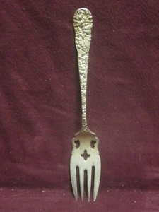 Sterling Stieff CHRYSANTHEMUM PIERCED FISH FORK 6 3/8" 39g Mono  NDC   - Picture 1 of 5