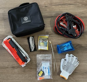 VOLKSWAGEN VW Roadside Assistance Kit & Case OEM - Foto 1 di 13