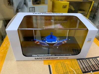 Universal Hobbies 1/32 Scale TractorBumper Safetyweight 800kg Blue Diecast  - Image 1 of 3