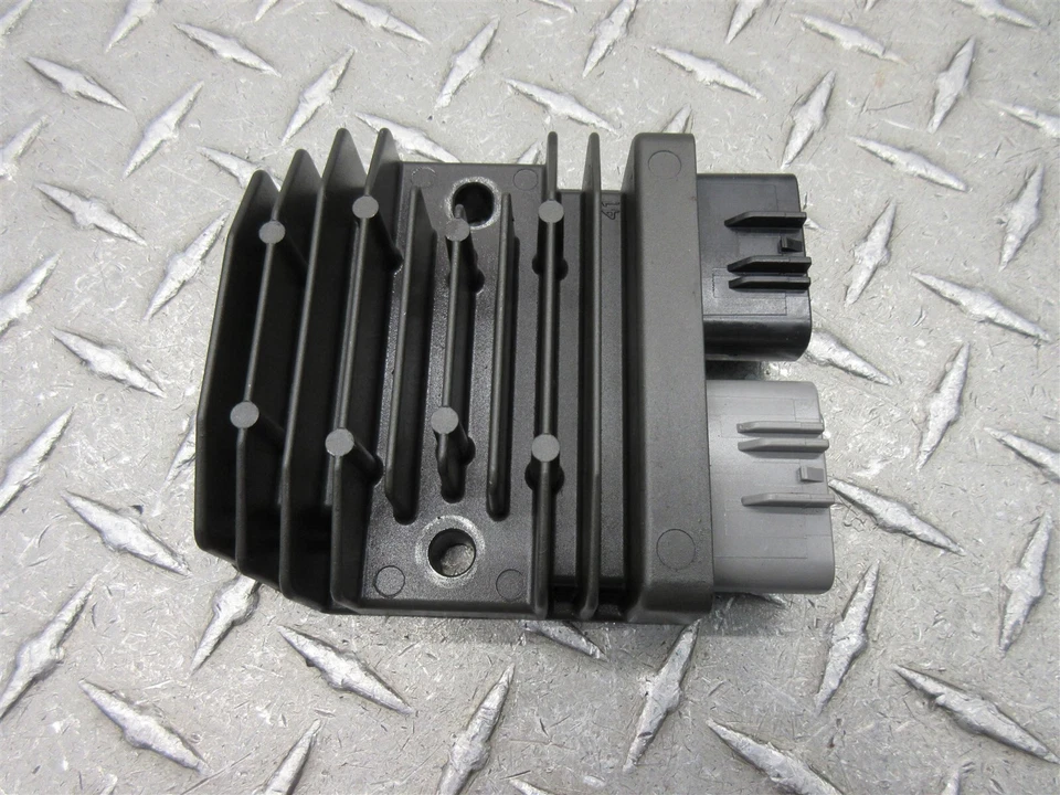 Honda CTX700 CTX700N 2015 14-17 rectificador regulador de voltaje controlador de carga Foto 1 de 4