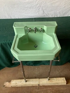 Vintage Pale Jadeite Green Bath Wall Sink Chrome Brass legs Towel Bars 84-25E - Picture 1 of 23