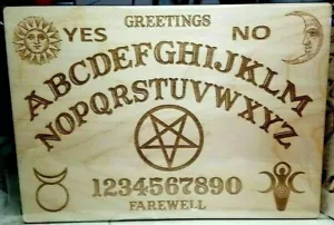 Tavola e tavola Ouija in legno con pentagramma, dea e dio Wiccan | fatta in casa - Foto 1 di 10