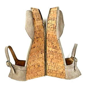 Toms Platform Sandal Cork Wedges Peep Toe Taupe Suede Women's Size 8 - Picture 1 of 9