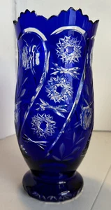 Vaso largo Bohemien Art Glass blu taglio a trasparente 9,5” 24% piombo ottime condizioni - Foto 1 di 16