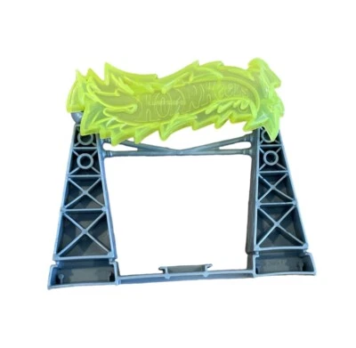 Mattel Hot Wheels Electric Tower Play Set Replacement Tower Stunt Track - Image 1 of 4