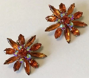 VINTAGE JUDY LEE ORANGE NAVETTE AND BOREALIS RHINESTONE EARRINGS - Picture 1 of 2