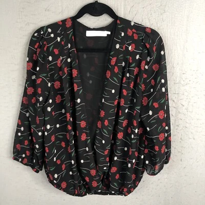 Top Astr The Label para mujer grande negro rojo floral cruzado profundo femenino Foto 1 de 4