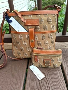 Dooney & Bourke Tan Canvas DB Signature Logo Small Letter Carrier & Mini Wallet - Picture 1 of 12