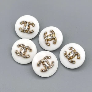 Knöpfe Set 5 St 18mm Ersatzknöpfe Metall Weiß Gold Logo CC Chanel - Bild 1 von 7