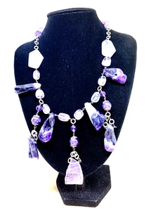 COLLANA AMETISTA E ARGENTO LUNGA CM 50 CON PIETRE DI VARI TAGLI E TONALITA' - Foto 1 di 10