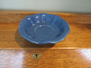 McCoy Blue Glazed Flower Petal Footed Bowl Marked McCoy USA - Picture 1 of 4
