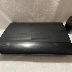 Sony PlayStation 3 Console PS3 Super Slim Nera Bundle 2 Controller senza cavo HDMI - Foto 1 di 12