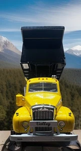 First Gear 1/34 1960 Yellow And Black Dump Truck/ Model B-61 - Picture 1 of 13