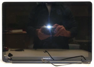 Dispay mit Abdeckung und Scharniere für MacBook A1286 (15,4 Zoll/ TM and 2009) - Bild 1 von 6