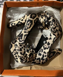 Rocket Dog Ladies Size 3, Suede Leopard Print Retro/Pinup High Heels - Picture 1 of 11