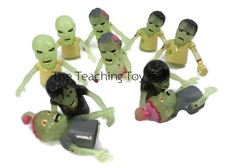 10 Zombie Halloween Finger Puppets
