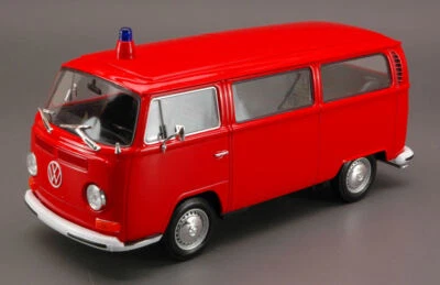 MODELLINO FURGONE STATICO WELLY VW BUS T2 1972 FEUERWEHR ROSSO SCALA 1:24 - Immagine 1 di 4