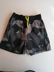 🍀adidas LEGO/Shorts/Sport/Gr.152/grau/Gesäßtasche mit Reißverschluss/gebraucht - Bild 1 von 17