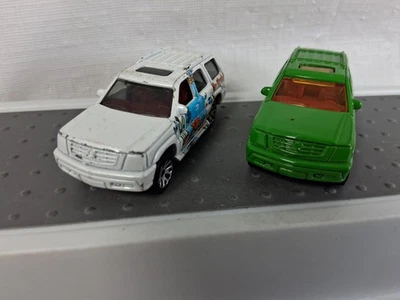 Matchbox Cadillac Escalade SpongeBob King Neptune Mr. Krabs Green White Die Cast - Image 1 of 4